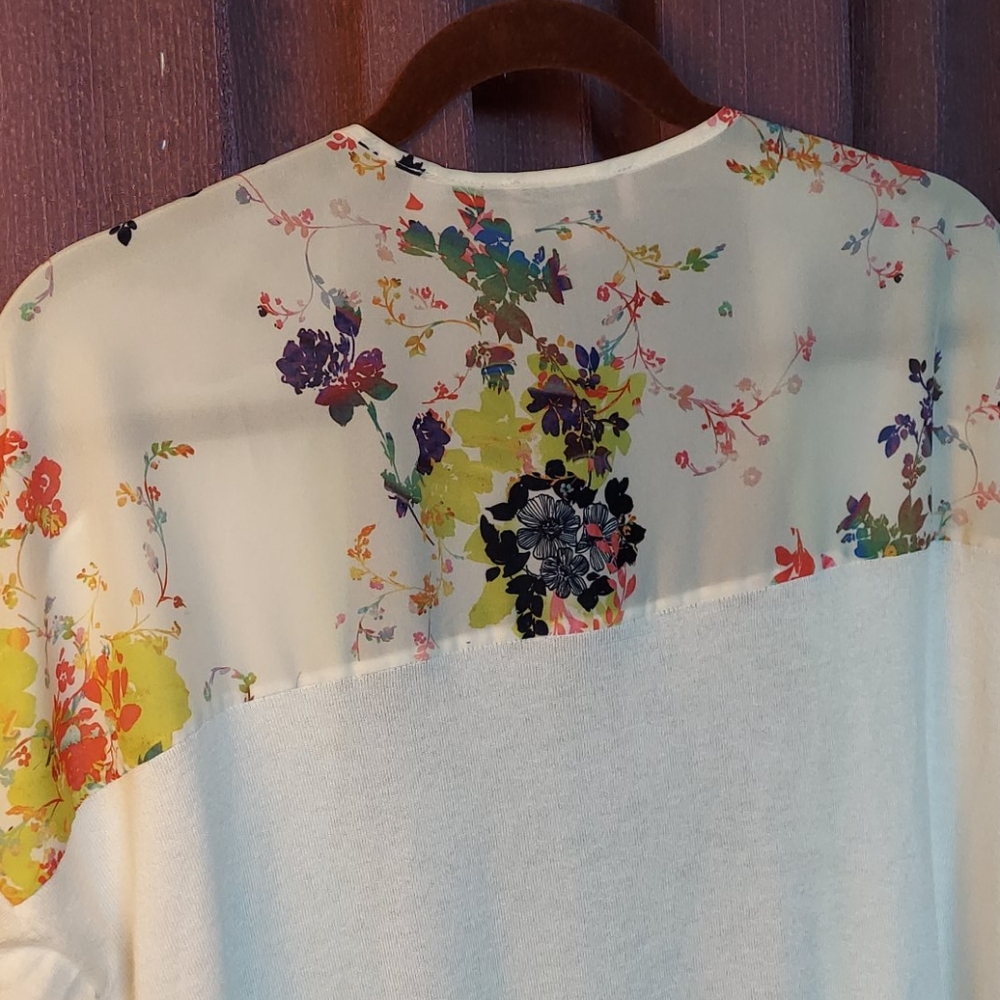 Sweater - Picture 7 of 8